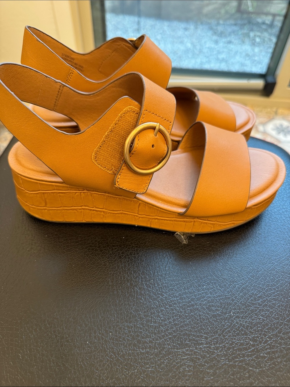Sofft Tan Leather Buckle Slingback Sandals.  Worn once! - Picture 2 of 4